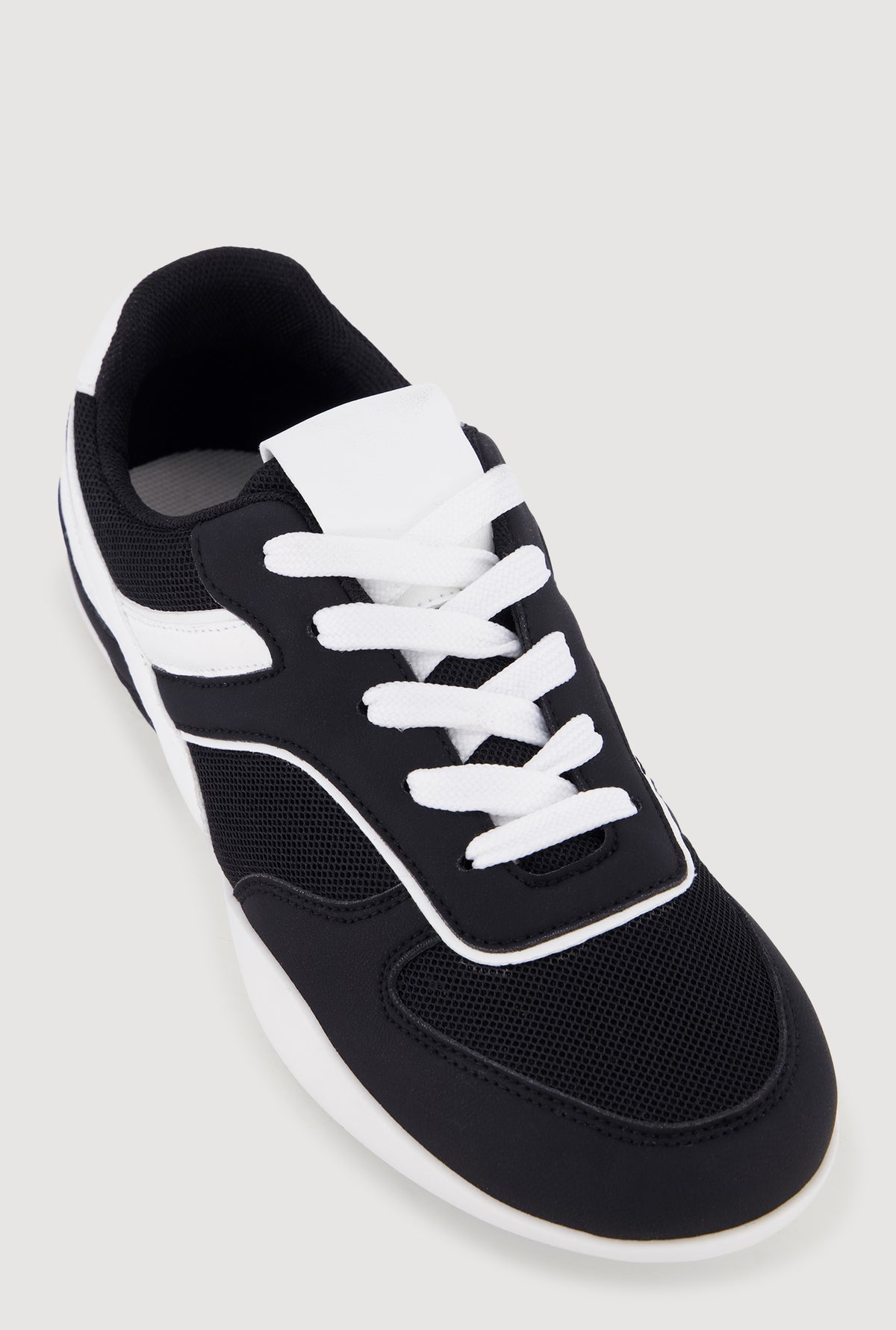 Mercado Classic Sneaker