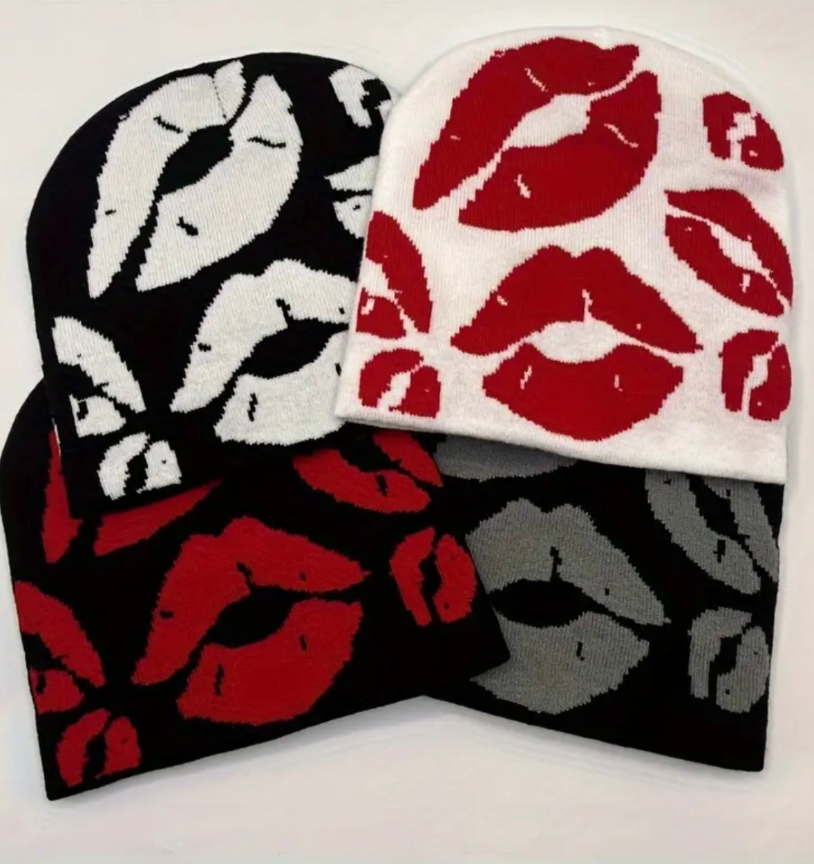 Beanies lip print design, red, knit
