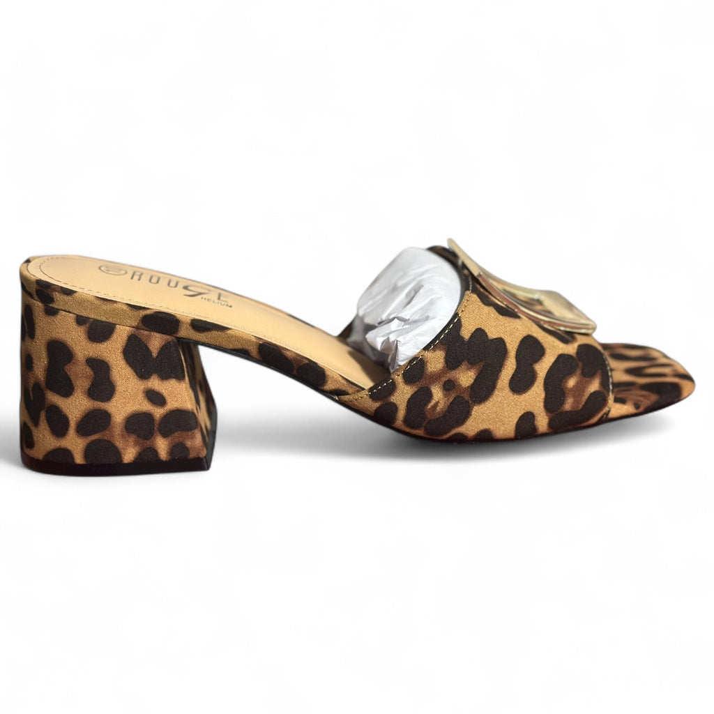 Leopard print high-heeied slippers
